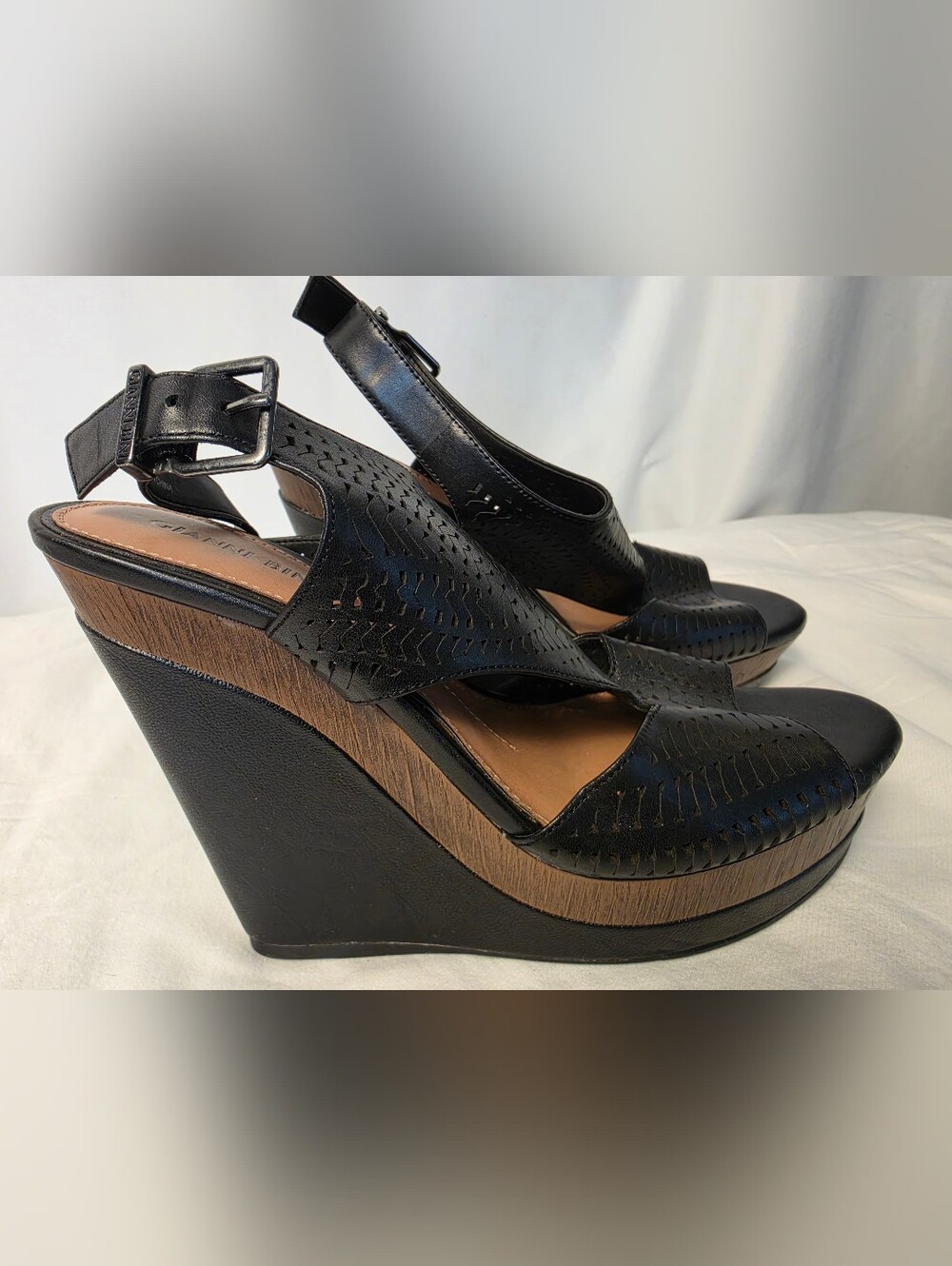 Gianni Bini Black Leather Perforated Slingback Wedge Sandals 7M